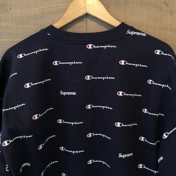 Supreme x Champion Script Crewneck Sweatshirt - Picture 4 of 7
